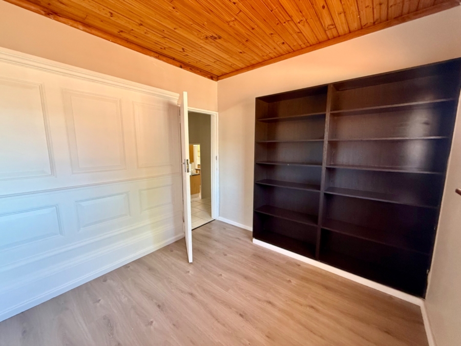 5 Bedroom Property for Sale in Bluewater Bay Eastern Cape